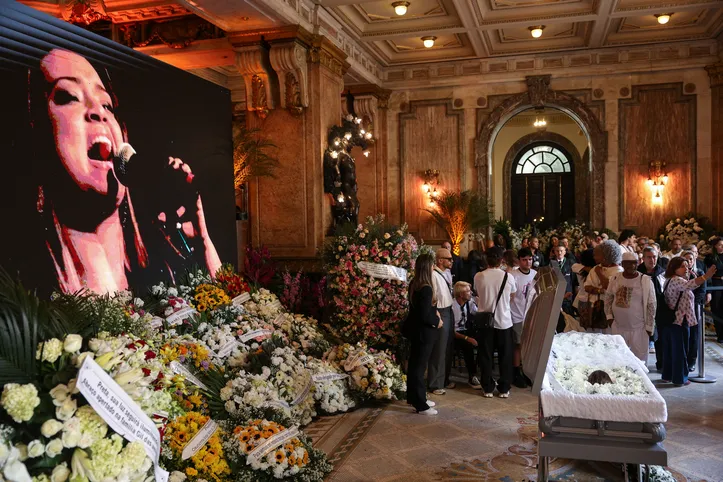 Familiares, amigos e fãs dão último adeus à Preta Gil, durante velório no Theatro Municipal do Rio de Janeiro