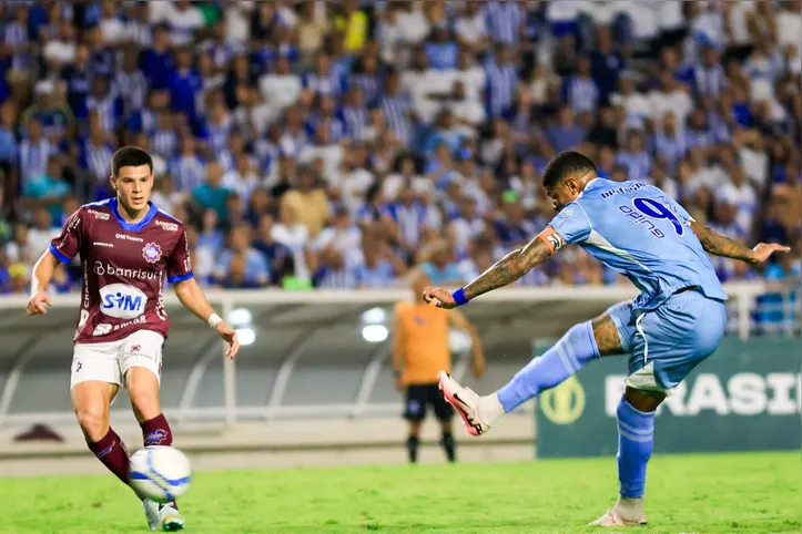 CSA x Caxias em 2024: Tiago Marques fez um dos gols azulinos