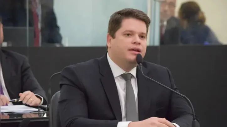 Davi Davino: “Minha candidatura é inegociável"