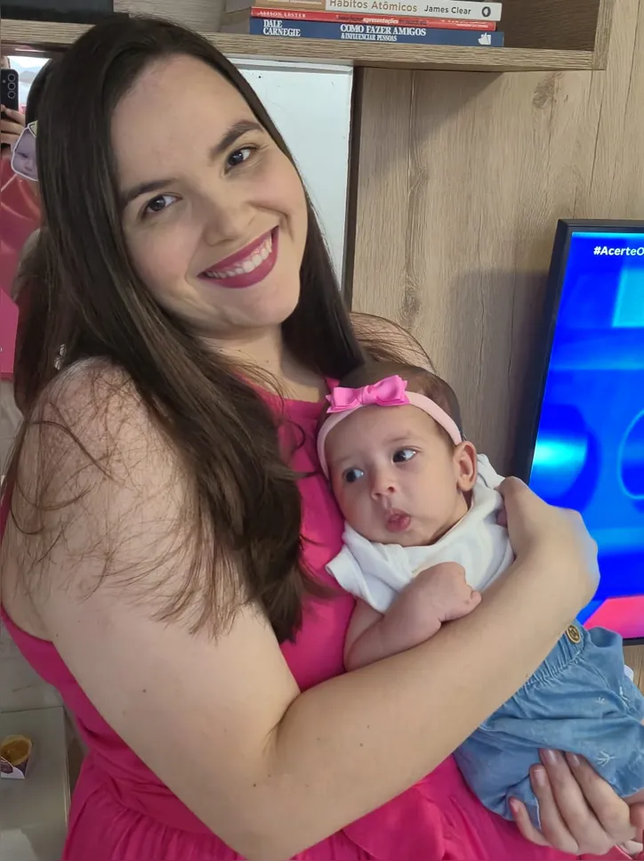 Júlia Fragoso tem vivido a experiência da maternidade há quase três meses