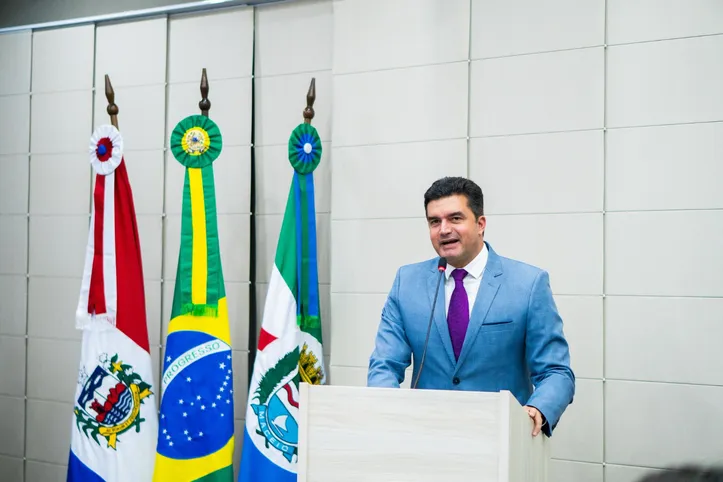 Ex-prefeito e atual vereador Rui Palmeira subiu à tribuna para relatar as inúmeras reclamações que tem recebido de famílias