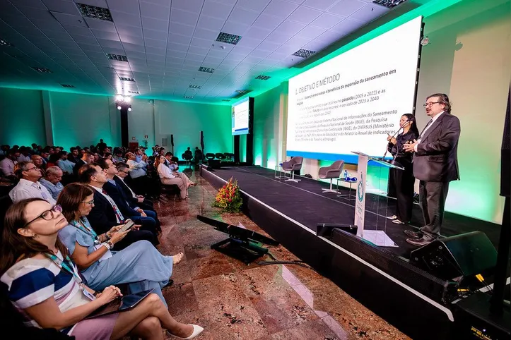 Sempre com temas relevantes, a OAM promove grandes fóruns de debates desde 2023
