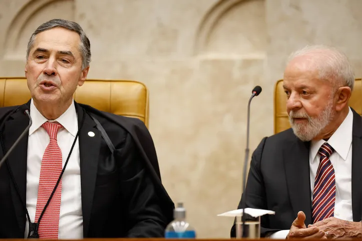 O presidente Luiz Inácio Lula da Silva (PT) recebeu nessa quinta-feira (31) ministros do STF