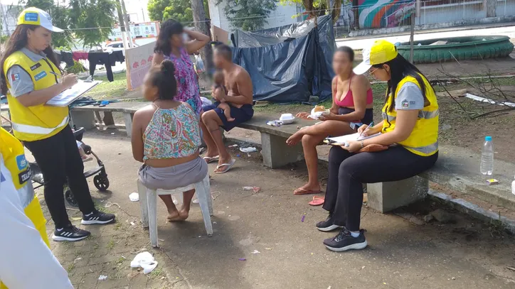 Em operação integrada, 28 famílias que ocupavam a praça Sinimbu foram encaminhadas para acolhimento institucional