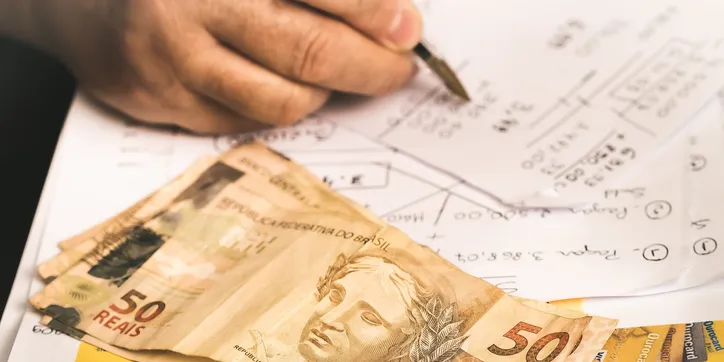 A mudança já está em vigor e depende da adoção dos bancos