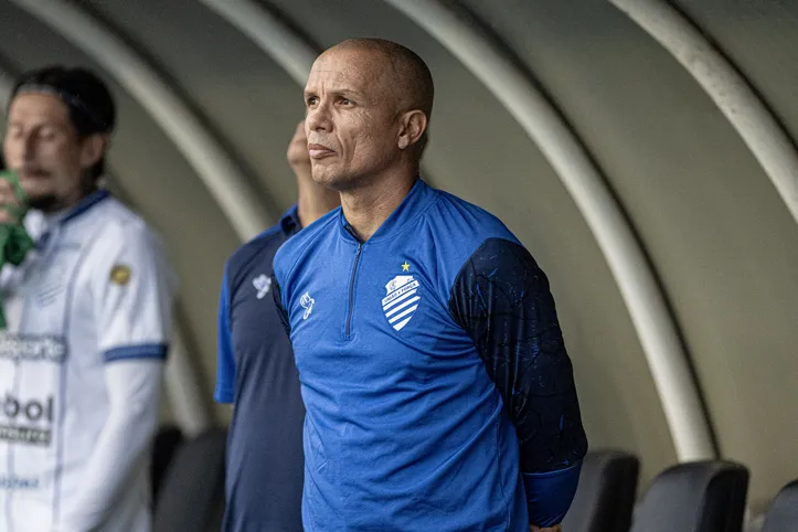 Técnico Higo Magalhães está no Azulão desde maio de 2024