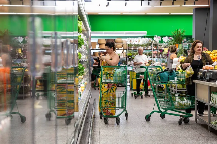 Outra contribuição para a desaceleração do IPCA veio do grupo alimentação e bebidas