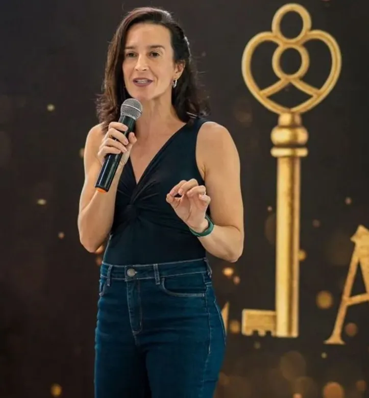 Gerente de Marketing e Comunicação do Sebrae Alagoas, FABRÍCIA CARNEIRO comemora o sucesso da Semana do MEI 2025, promovida em maio último, superando expectativa dos participantes