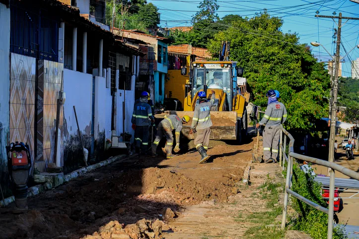 Bairro está com obras de terraplanagem e recuperação do saneamento básico