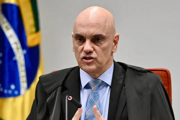 Ministro afirma que Bolsonaro não está proibido de dar entrevistas ou discursos públicos