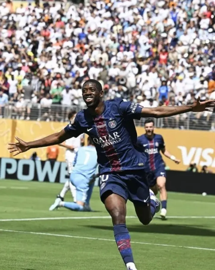 Dembélé, do PSG, comemorando o gol sobre o Real Madrid