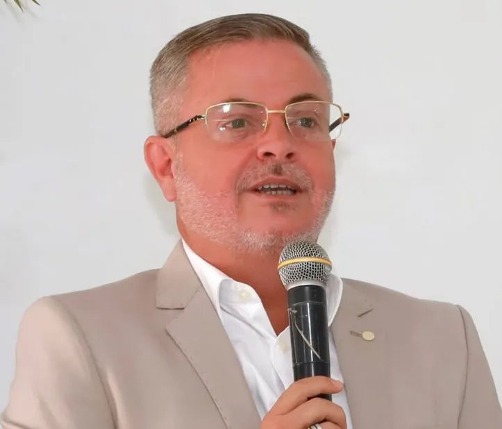 Diretor geral da Faculdade Cesmac do Sertão, ALBERTO MAFRA recebe nesta quarta-feira o Título de Cidadão Honorário de Palmeira dos Índios, em reconhecimento aos serviços prestados à educação no município