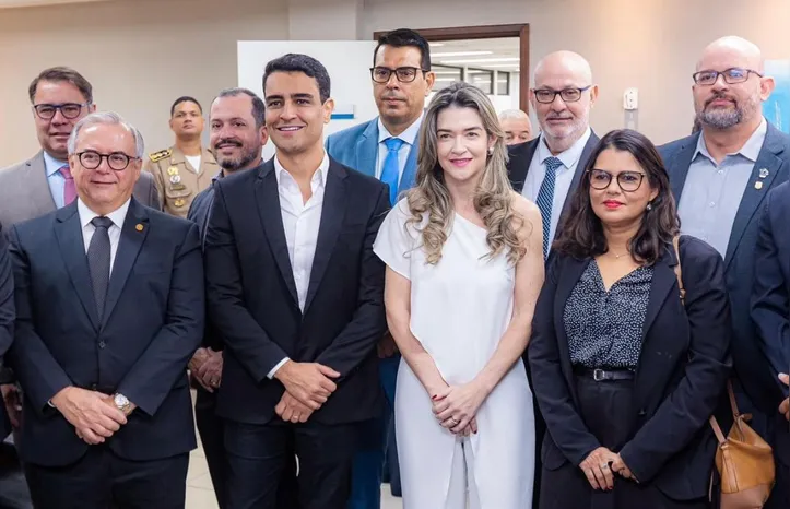 Imagem ilustrativa da imagem Prefeito JHC prestigiou a posse da delegada Bruna Rizzato Barbosa como nova superintendente da Polícia Federal