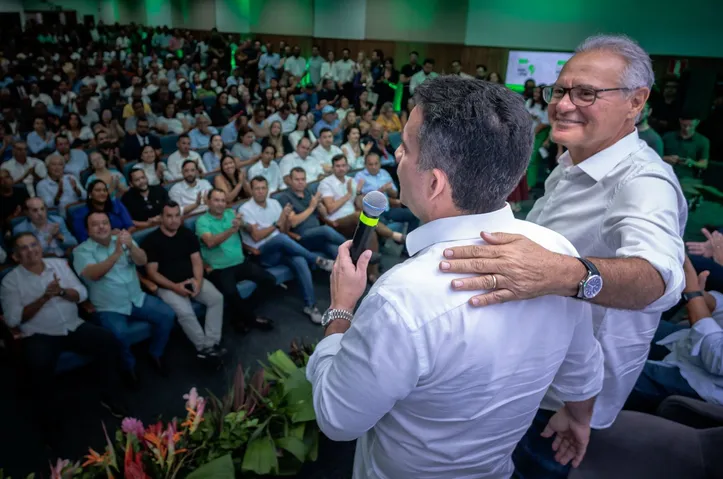 Governador Paulo Dantas e o senador Renan participaram de encontro regional do MDB em Maceió