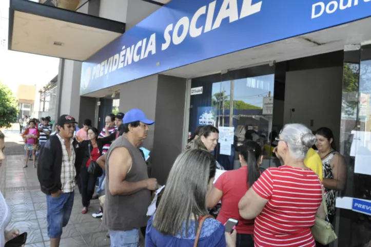 Plataformas são utilizadas pelos servidores do órgão para analisar e conceder benefícios apresentaram falhas consideradas graves em mais da metade dos primeiros seis meses do ano.
