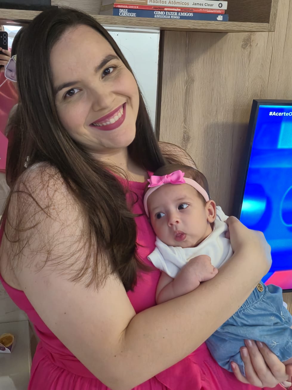 Júlia Fragoso tem vivido a experiência da maternidade há quase três meses