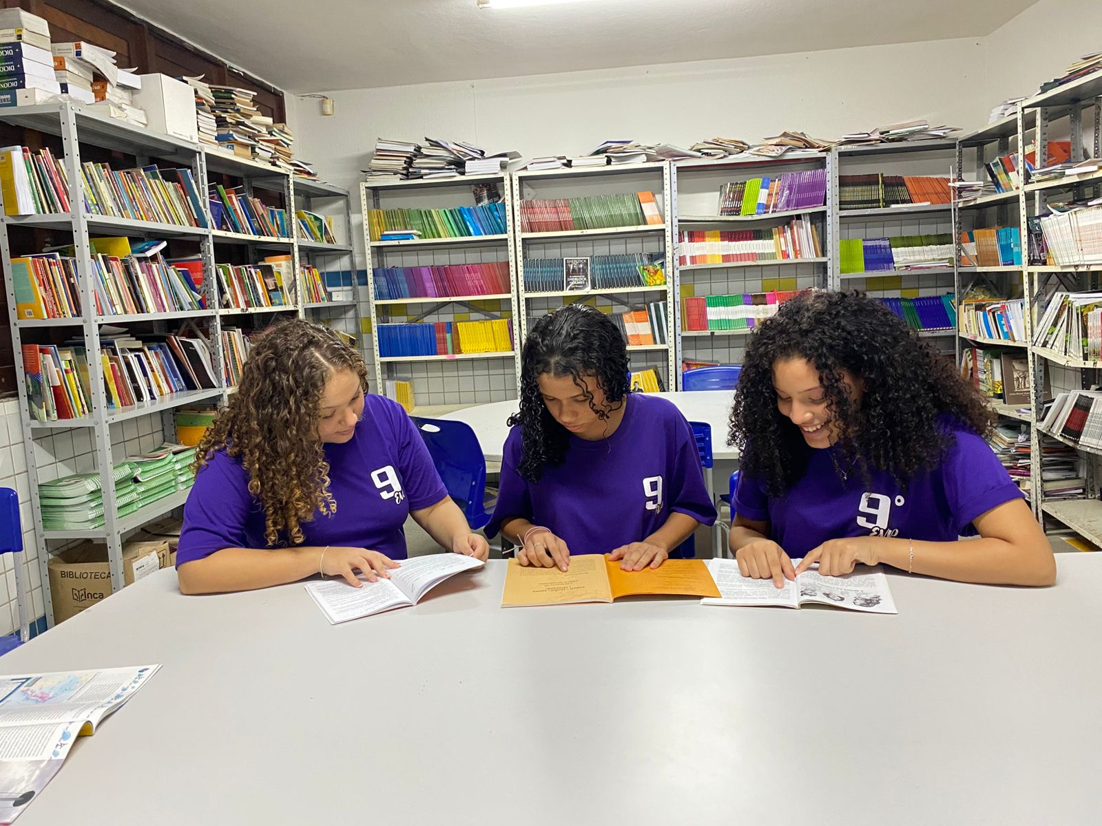 Equipe da Escola Estadual Edmilson Pontes se destaca, conquistando medalhas e bolsas de pesquisa
