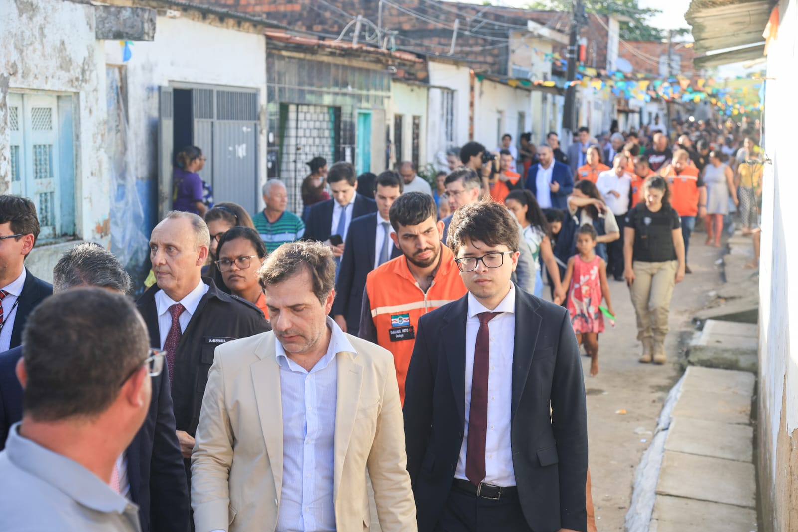 Autoridades fazem inspeção judicial em bairro atingido por mineração da Braskem