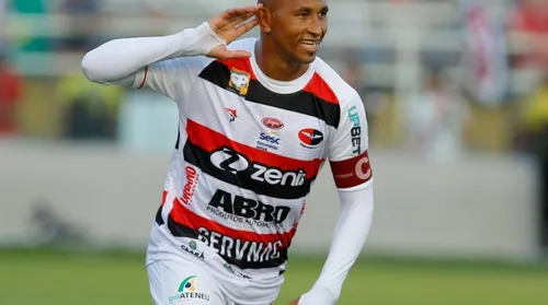 CSA: Ciel e Biazus chegam e já treinam no CT Gustavo Paiva - Imagem