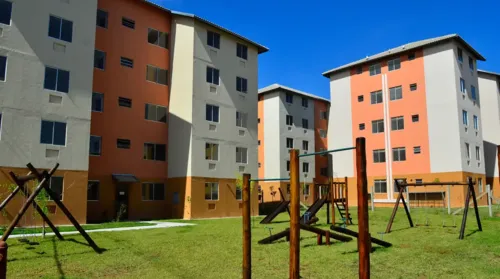Inadimplência cai e derruba retomada de imóveis pela Caixa - Imagem