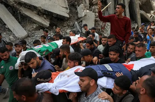 Bombardeio israelense à Cidade de Gaza deixa 123 pessoas mortas