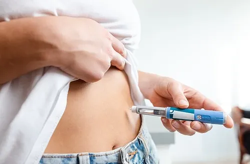 Canetas sim, mas mudança de hábitos também: medicação sozinha não resolve