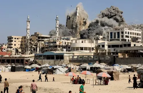 Forças israelenses lançam ofensiva para ocupar Cidade de Gaza