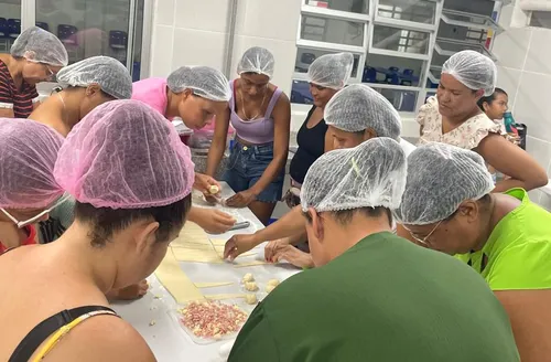 Projeto Cozinha Escola muda vidas no Vergel