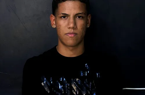 ‘SOU UM VENCEDOR’: sobrevivente de serial killer relembra ataque no Vergel