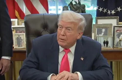 Trump diz que Brasil é ‘péssimo parceiro comercial’ e defende Jair Bolsonaro