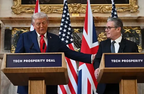 Trump e primeiro-ministro inglês divergem sobre Estado Palestino