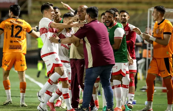 Barroca se diz satisfeito com a postura do CRB