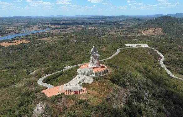 Monumentos da fé: municípios do interior apostam no turismo religioso