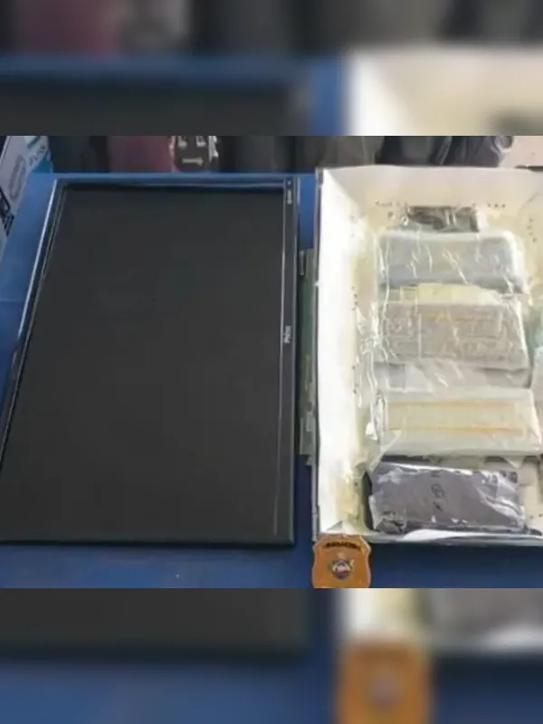 Militar da reserva é preso tentando entrar com celulares no sistema prisional