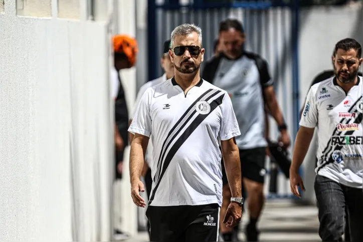 Rogério Siqueira, empresário de Arapiraca, é o presidente do Alvinegro