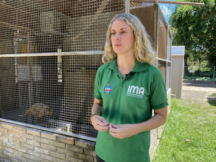 Ana Cecília Pires, veterinária e bióloga do IMA, detalha o funcionamento do centro