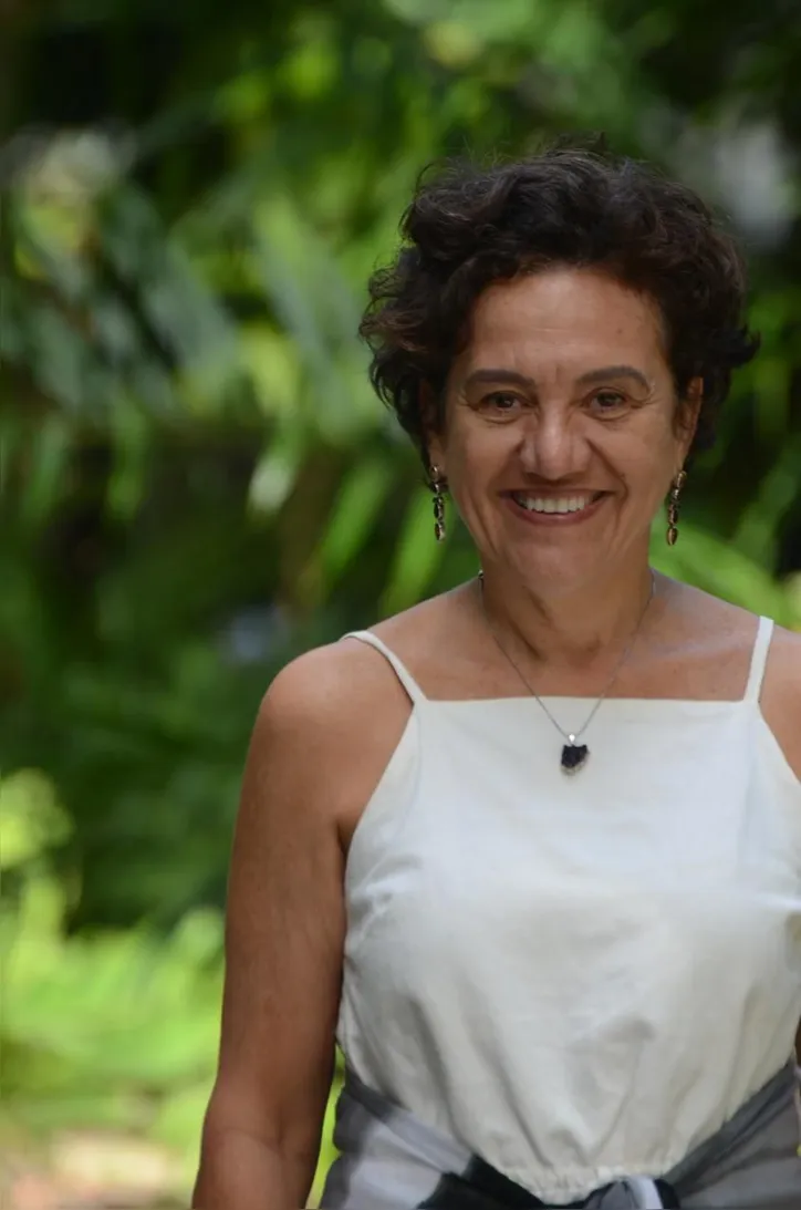 Adriana Vieira Lomar, autora de 'Ébano sobre os canaviais'
