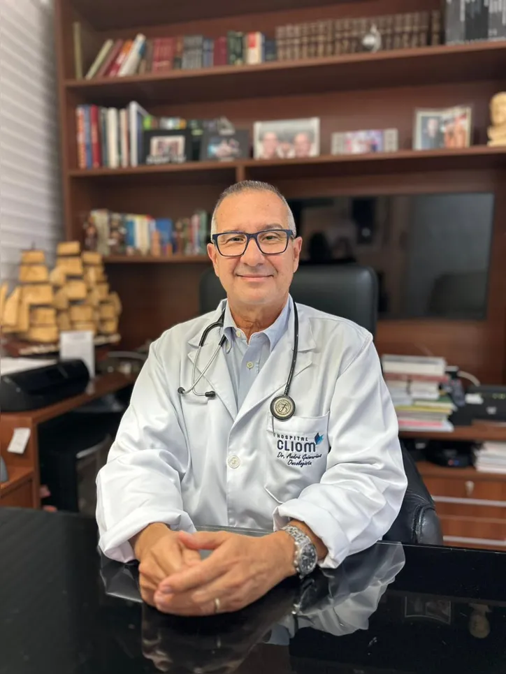 Oncologista André Guimarães diz que existem novos fármacos