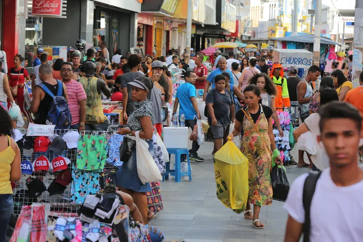 O cálculo aponta que a população alagoana saltou de 3.220.104 no ano passado para 3.220.848 em 2025