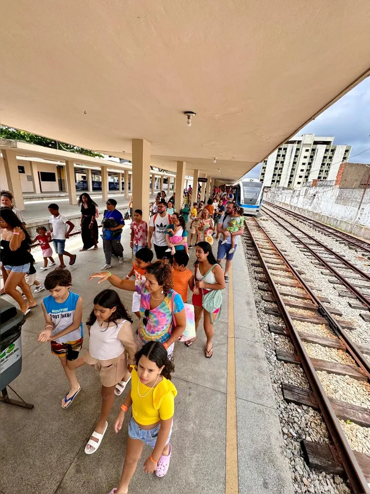 passeio segue até o Mercado do Artesanato