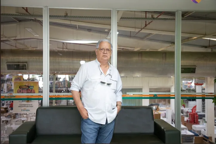 Presidente de Honra da Carajás Home Center, ÁLVARO MENDONÇA é reconhecido desde a década de 1970 por sua contribuição ao fortalecimento do varejo da construção no Nordeste