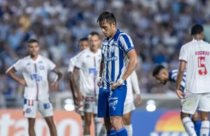 Brayann pediu para ser liberado e tem pré-contrato com o Goiás