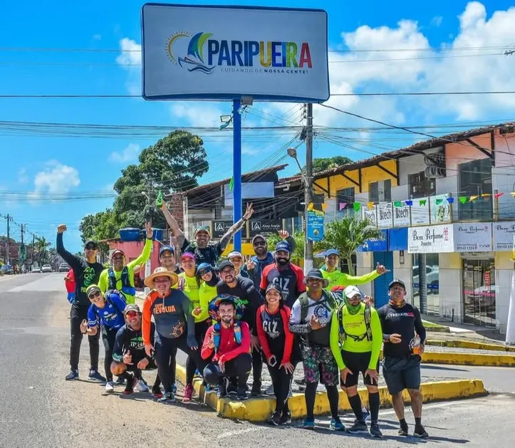 Grupo que participa da caminhada