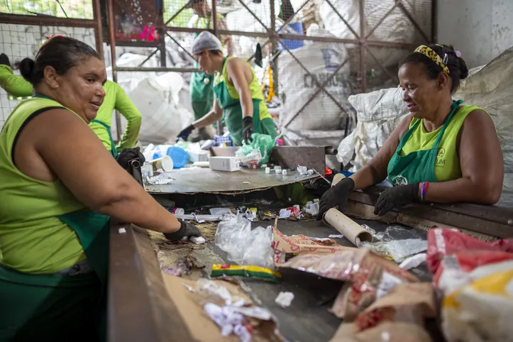 Parceria com a COOPLUM vai recolher material reciclável descartado por atletas e acompanhantes