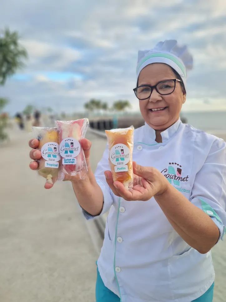 Claudenize viu na dificuldade uma oportunidade e investiu em geladinhos gourmet