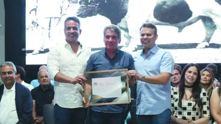 Imagem ilustrativa da imagem Expo Bacia Leiteira movimenta R$ 15 milhões e destaca força da agricultura familiar