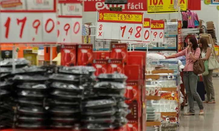 O grupo alimentos e bebidas caiu 0,27% em julho, representando alívio de 0,06 p.p. no IPCA do mês