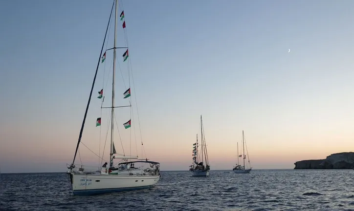 Flotilha com ajuda humanitária a Gaza foi interceptada ontem pela Marinha israelense