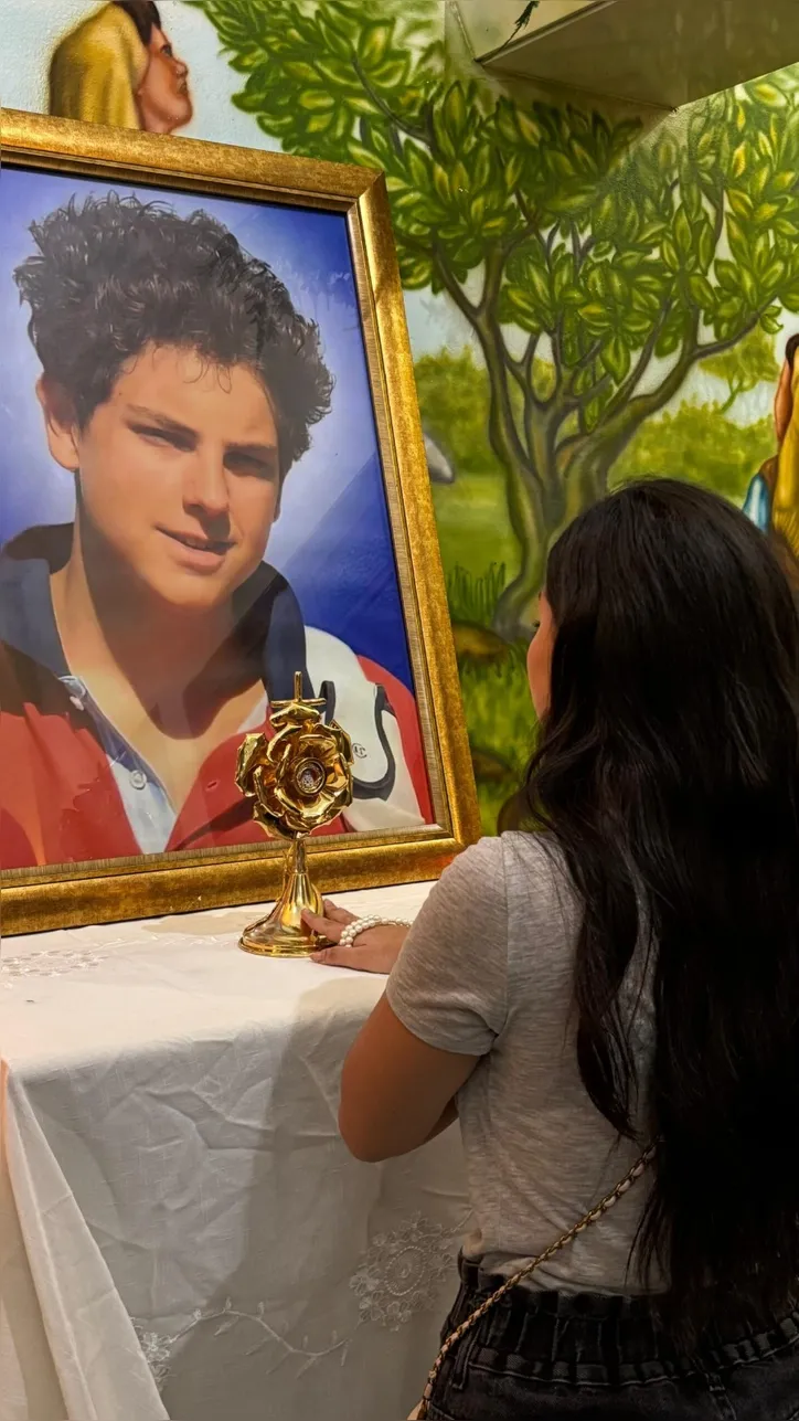 Jovem Ana Beatriz de Almeida é devota de São Carlo Acutis