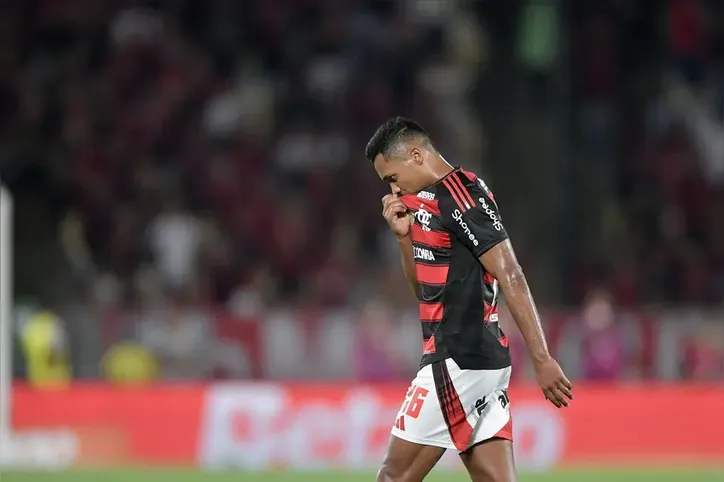 Lesão na panturrilha motivou o corte de Alex Sandro da Seleção